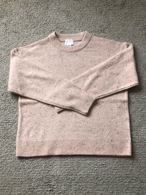 H&M Crew neck Sweater with sequins.NWOT.